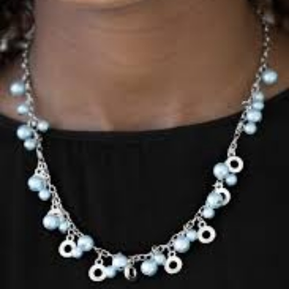 paparazzi Jewelry - Elegant Ensemble - Blue Necklace Set paparazzi Jewelry - Elegant Ensemble - Blue Necklace Set